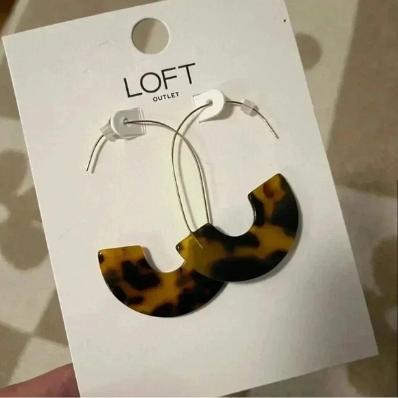 LOFT Outlet Tortoise Threader Earrings - Picture 4 of 5